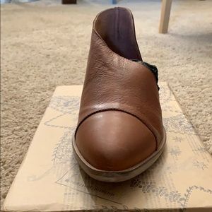 Free People Flat Royale- brand new and never worn!
